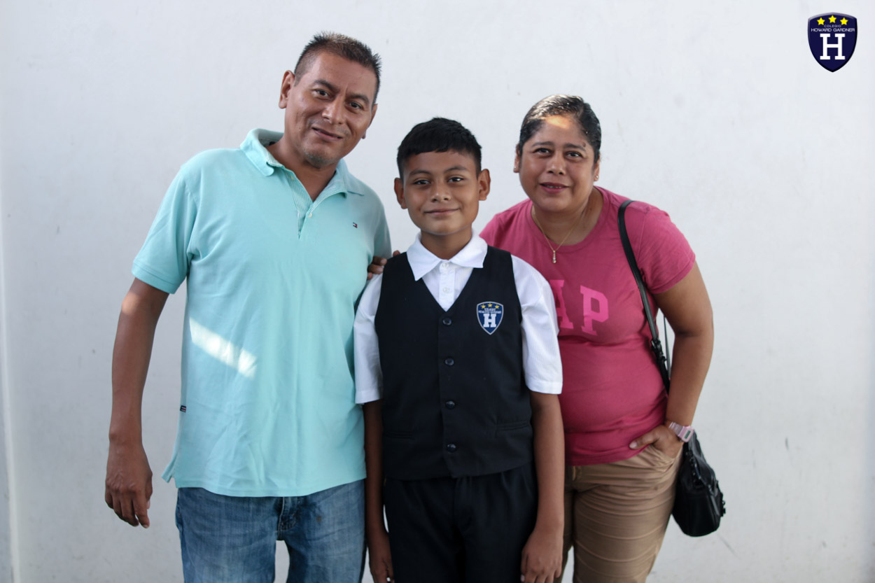 IMG_0276COLEGIOS - COATZACOALCOS - ESCUELAS - CREATIVIDAD - PRIMARIA - HOMENAJE - JURAMENTO A LA BANDERA - TRICOLOR - ESCOLTA - HIMNO NACIONAL - EFEMÉRIDES - SEPTIEMBRE_