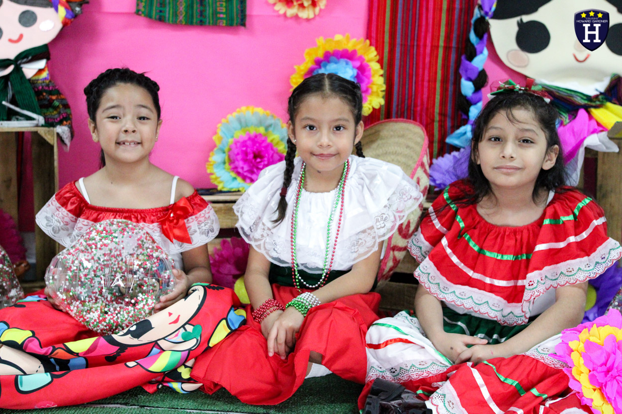IMG_9386COLEGIOS - COATZACOALCOS - ESCUELAS - CREATIVIDAD - PRIMARIA - VIVA MÉXICO - MAÑANITA MEXICANA - REPRESENTACIÓN GRITO DE DOLORES - CELEBRACIÓN - SET