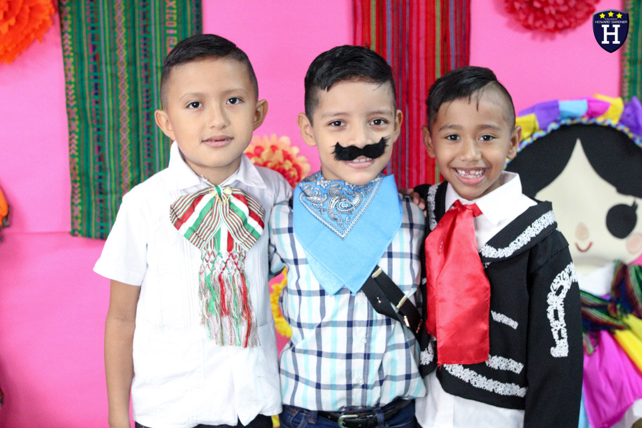 IMG_9388COLEGIOS - COATZACOALCOS - ESCUELAS - CREATIVIDAD - PRIMARIA - VIVA MÉXICO - MAÑANITA MEXICANA - REPRESENTACIÓN GRITO DE DOLORES - CELEBRACIÓN - SET
