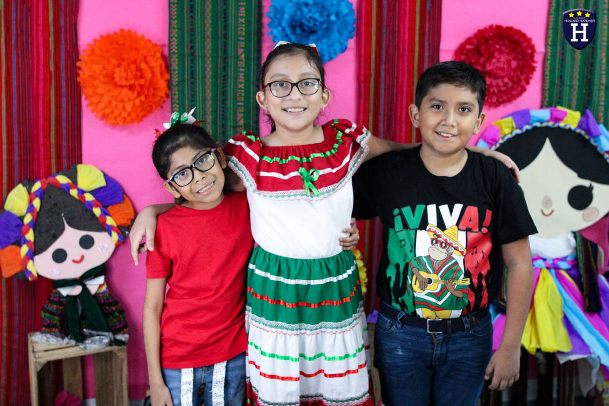 IMG_9447COLEGIOS - COATZACOALCOS - ESCUELAS - CREATIVIDAD - PRIMARIA - VIVA MÉXICO - MAÑANITA MEXICANA - REPRESENTACIÓN GRITO DE DOLORES - CELEBRACIÓN - SET
