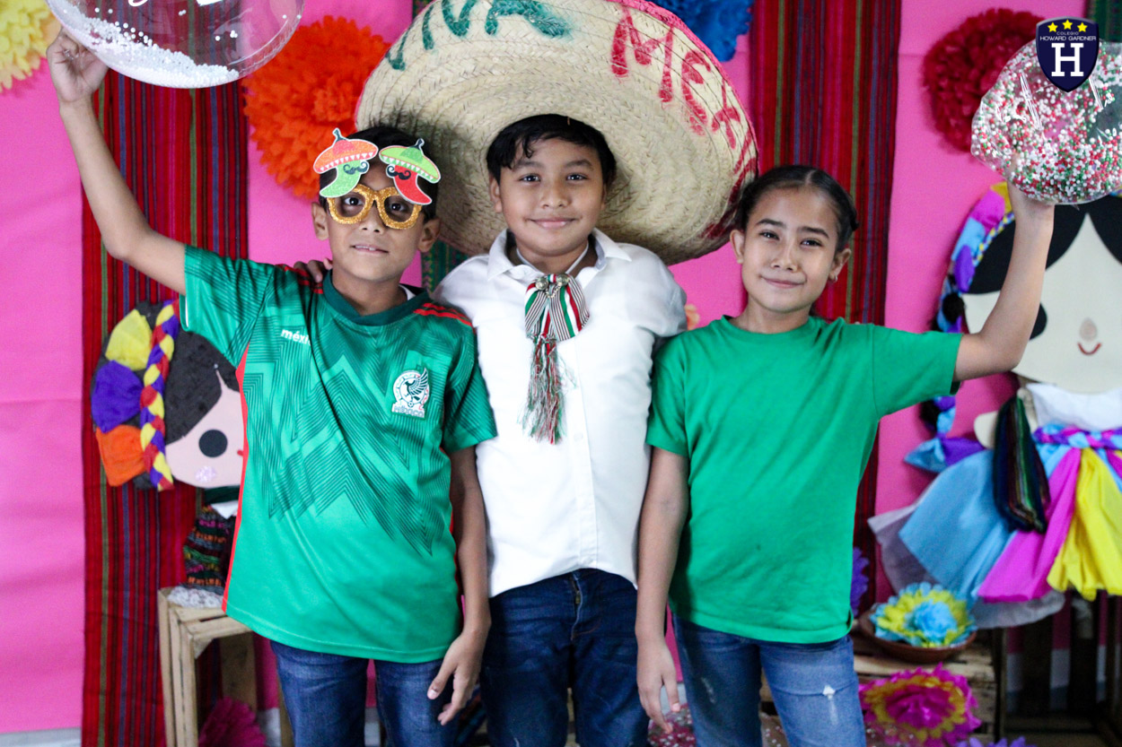 IMG_9454COLEGIOS - COATZACOALCOS - ESCUELAS - CREATIVIDAD - PRIMARIA - VIVA MÉXICO - MAÑANITA MEXICANA - REPRESENTACIÓN GRITO DE DOLORES - CELEBRACIÓN - SET
