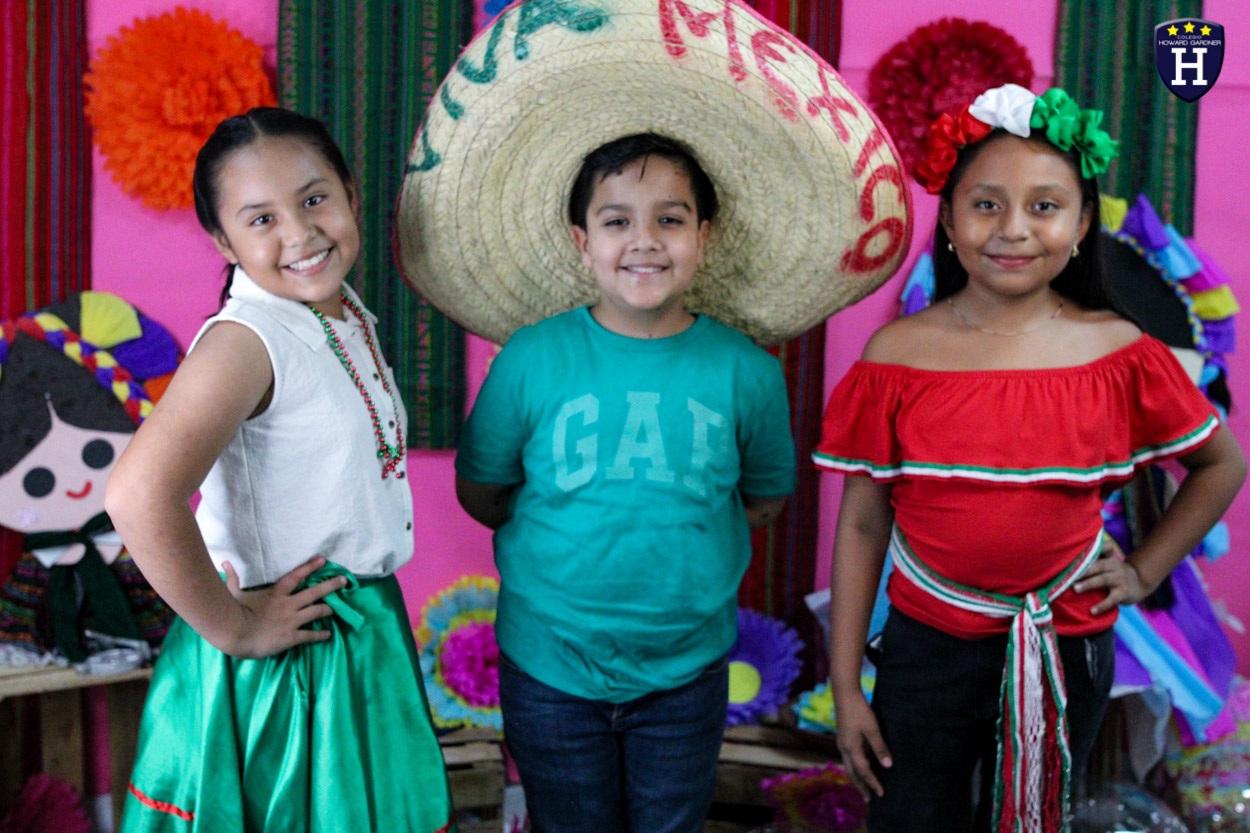 IMG_9457COLEGIOS - COATZACOALCOS - ESCUELAS - CREATIVIDAD - PRIMARIA - VIVA MÉXICO - MAÑANITA MEXICANA - REPRESENTACIÓN GRITO DE DOLORES - CELEBRACIÓN - SET