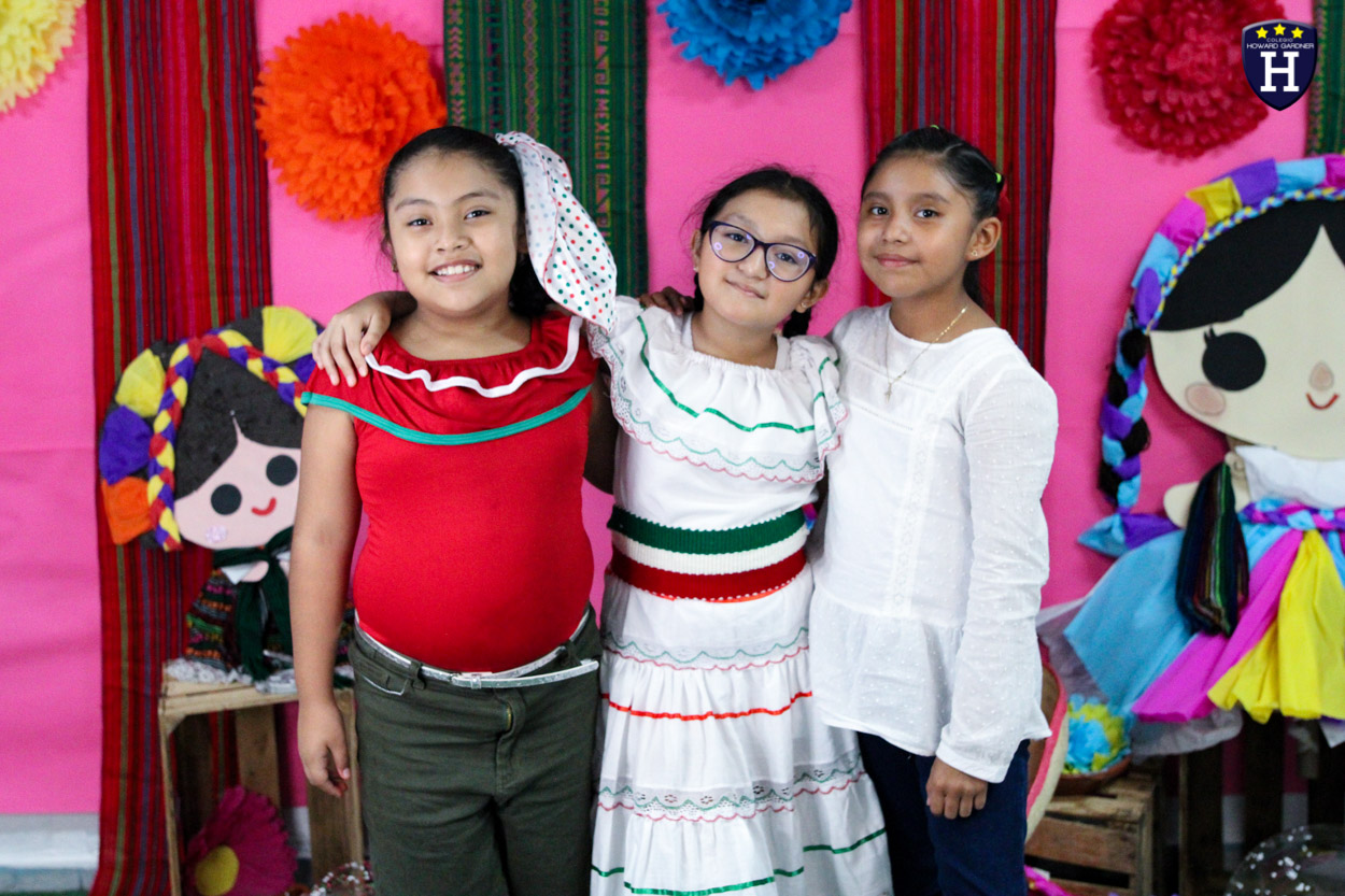 IMG_9466COLEGIOS - COATZACOALCOS - ESCUELAS - CREATIVIDAD - PRIMARIA - VIVA MÉXICO - MAÑANITA MEXICANA - REPRESENTACIÓN GRITO DE DOLORES - CELEBRACIÓN - SET