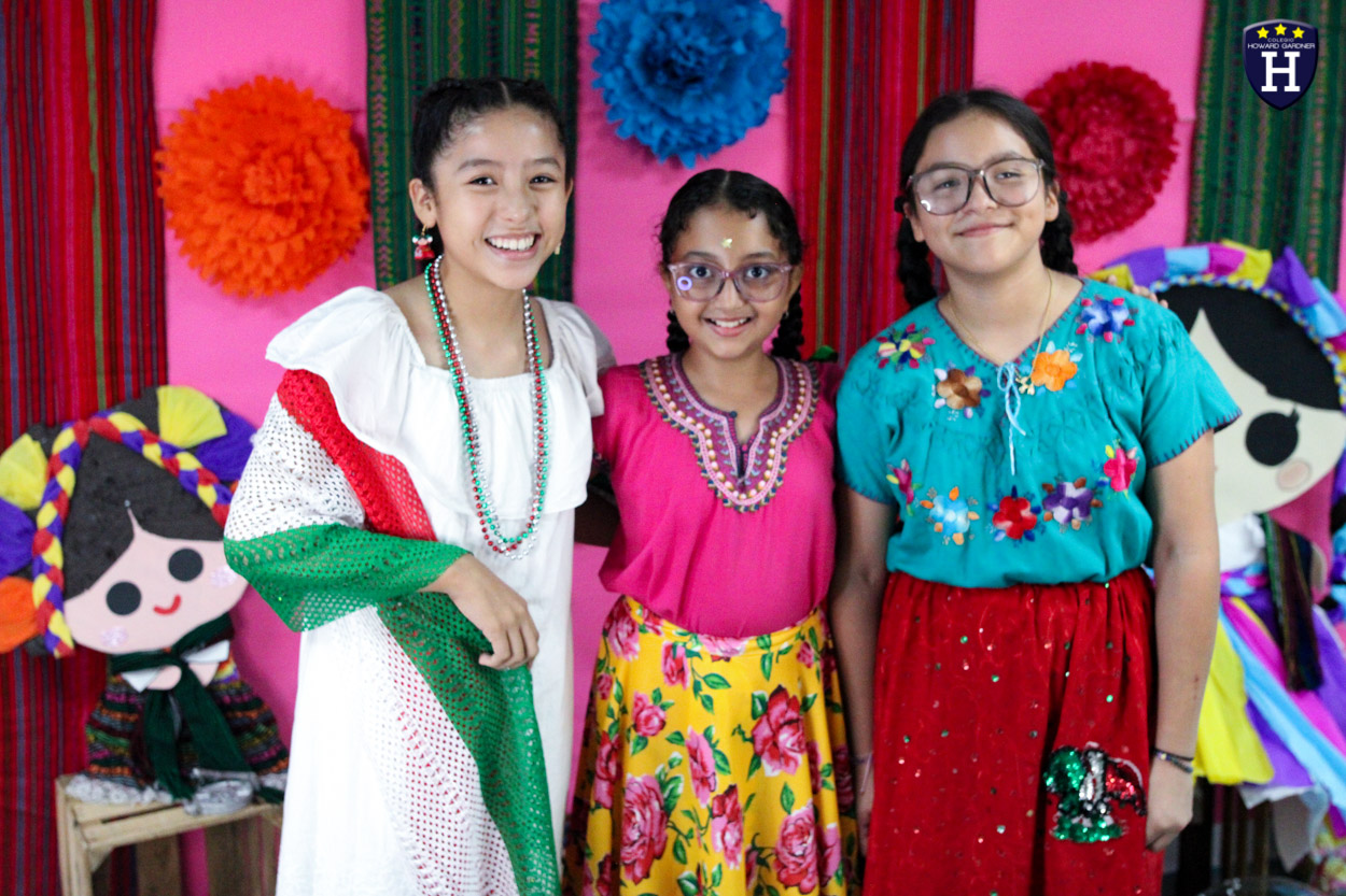 IMG_9479COLEGIOS - COATZACOALCOS - ESCUELAS - CREATIVIDAD - PRIMARIA - VIVA MÉXICO - MAÑANITA MEXICANA - REPRESENTACIÓN GRITO DE DOLORES - CELEBRACIÓN - SET