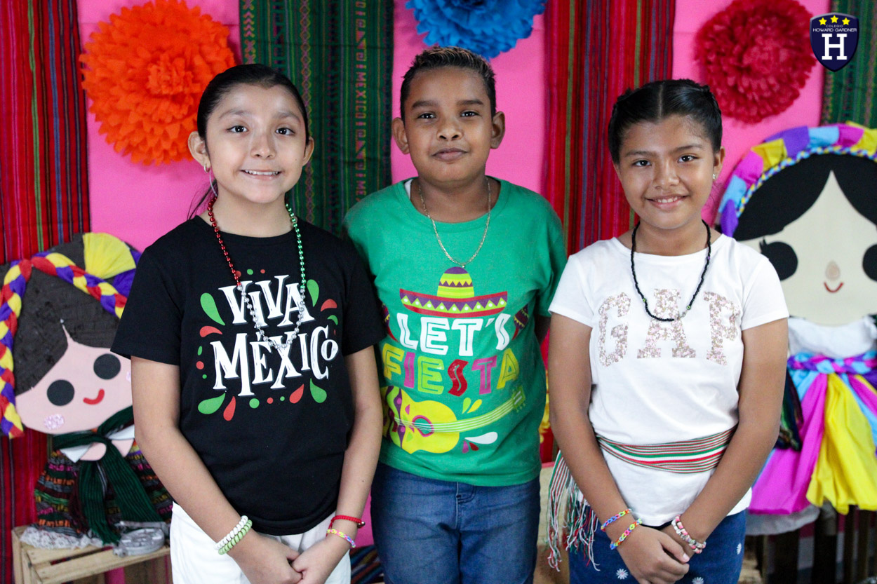 IMG_9480COLEGIOS - COATZACOALCOS - ESCUELAS - CREATIVIDAD - PRIMARIA - VIVA MÉXICO - MAÑANITA MEXICANA - REPRESENTACIÓN GRITO DE DOLORES - CELEBRACIÓN - SET