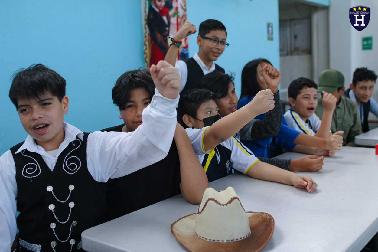 IMG_9869COLEGIOS - COATZACOALCOS - ESCUELAS - CREATIVIDAD - SECUNDARIA - VIVA MÉXICO - MAÑANITA MEXICANA - REPRESENTACIÓN GRITO DE DOLORES - CELEBRACIÓN