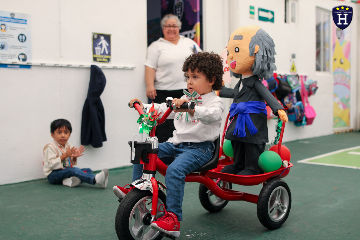 IMG_9949COLEGIOS - COATZACOALCOS - ESCUELAS - CREATIVIDAD - PREESCOLAR - VIVA MÉXICO - MAÑANITA MEXICANA - REPRESENTACIÓN GRITO DE DOLORES - CELEBRACIÓN - PASARELA - CARROS ALEGÓRICOS