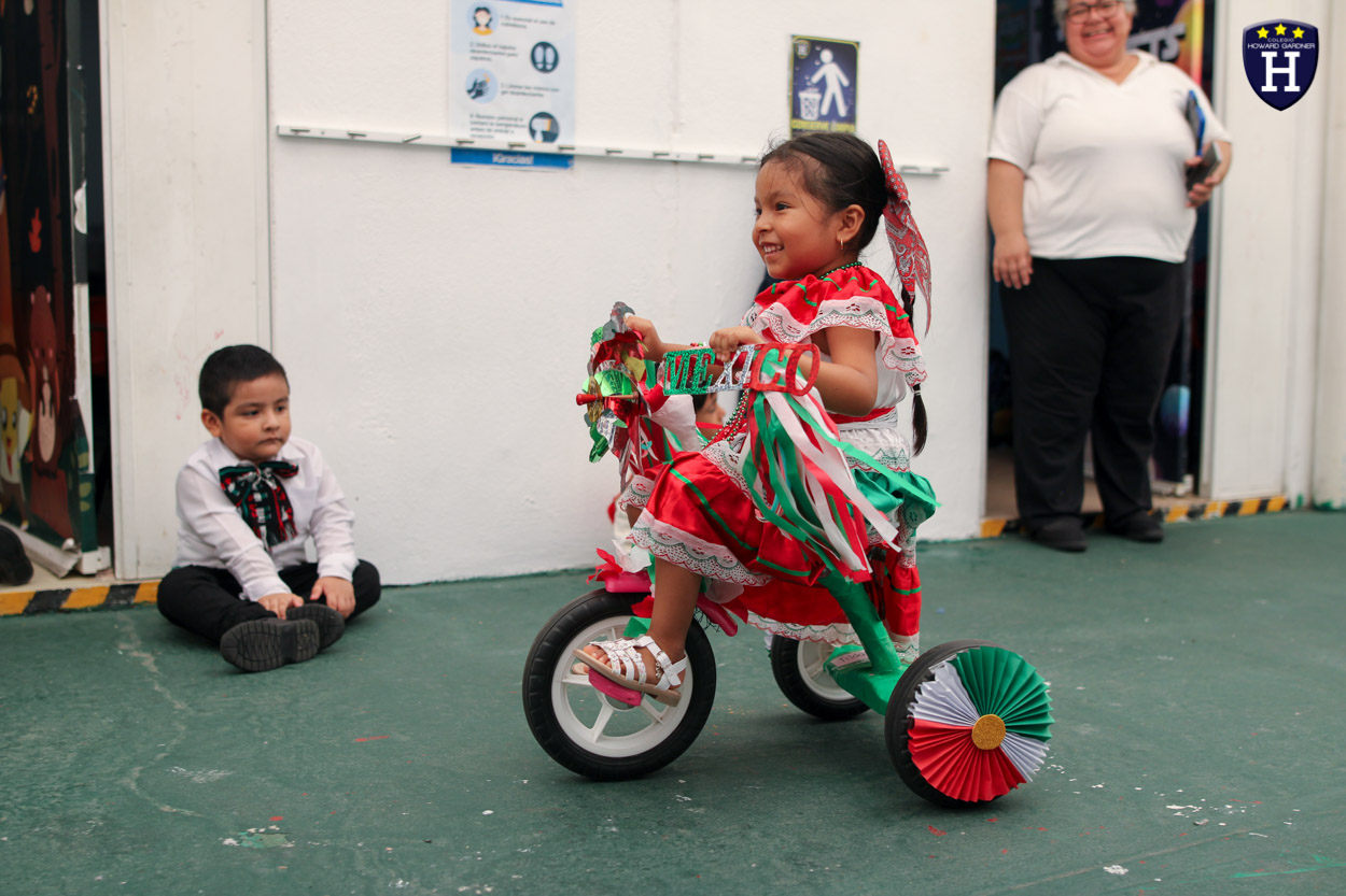 IMG_9951COLEGIOS - COATZACOALCOS - ESCUELAS - CREATIVIDAD - PREESCOLAR - VIVA MÉXICO - MAÑANITA MEXICANA - REPRESENTACIÓN GRITO DE DOLORES - CELEBRACIÓN - PASARELA - CARROS ALEGÓRICOS