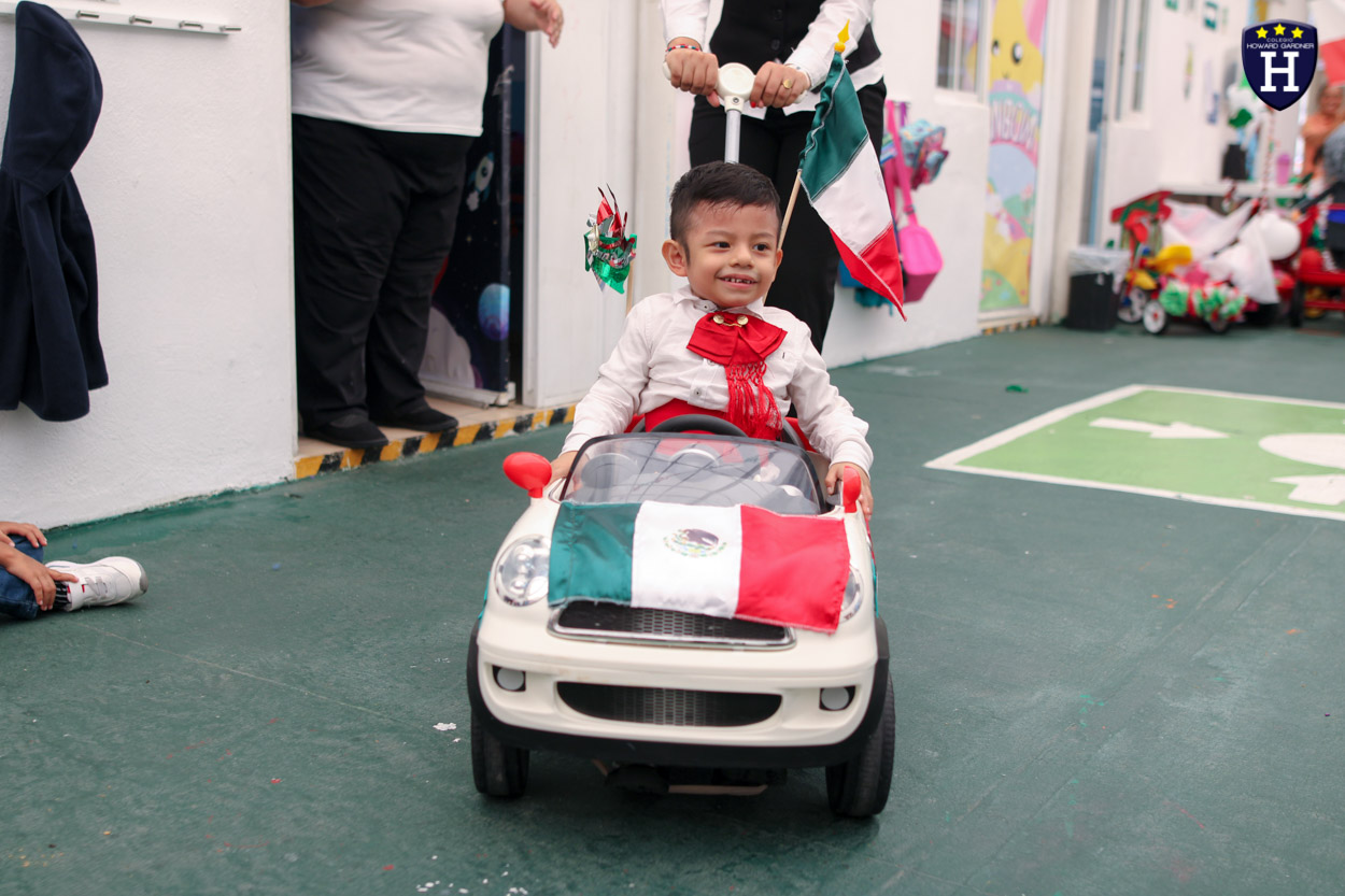 IMG_9973COLEGIOS - COATZACOALCOS - ESCUELAS - CREATIVIDAD - PREESCOLAR - VIVA MÉXICO - MAÑANITA MEXICANA - REPRESENTACIÓN GRITO DE DOLORES - CELEBRACIÓN - PASARELA - CARROS ALEGÓRICOS